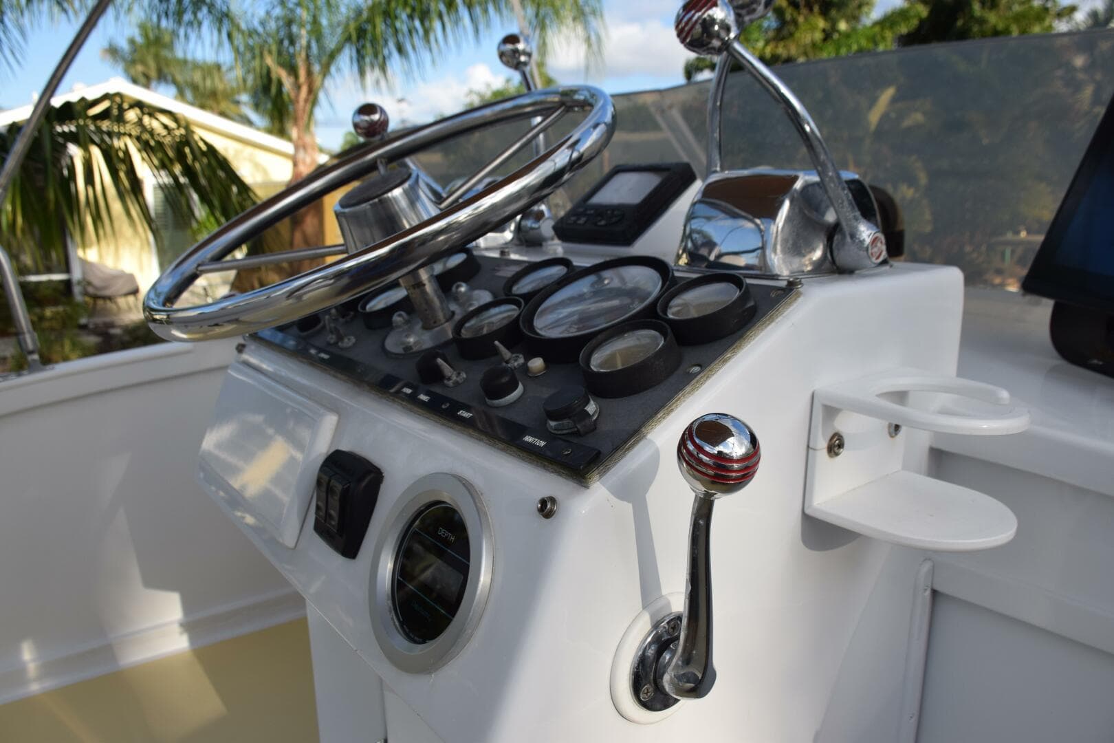 1982 Whiticar Flybridge Convertible — photo 45