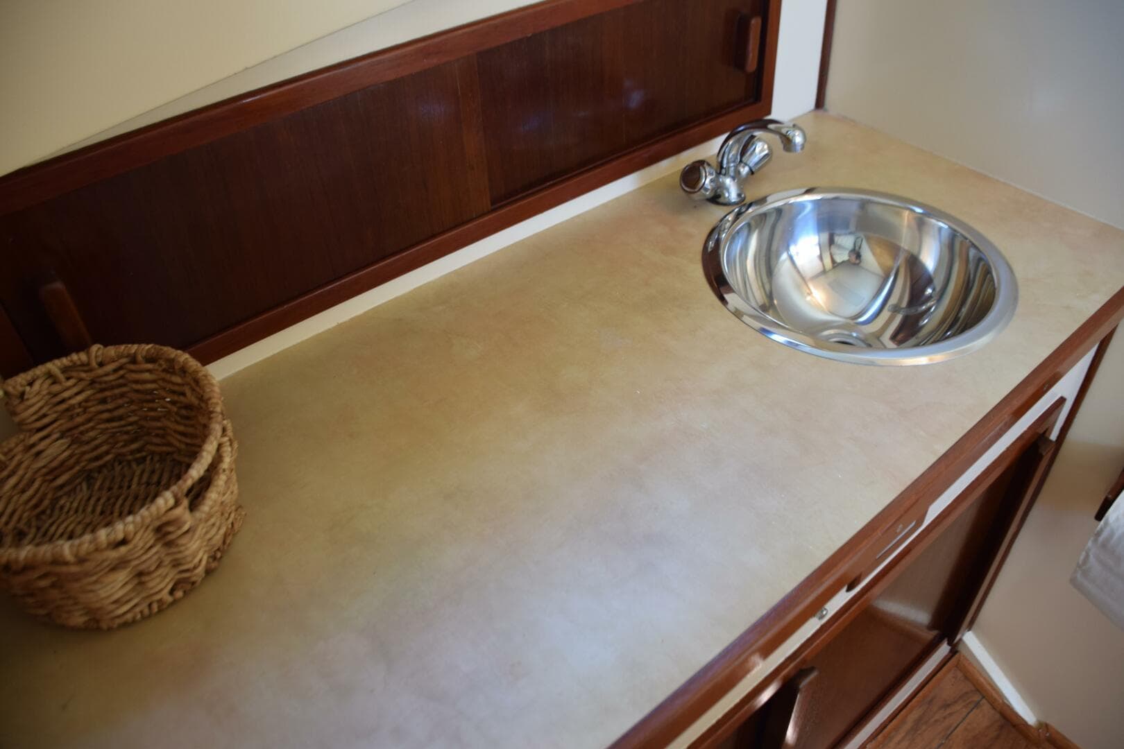 1982 Whiticar Flybridge Convertible — photo 31