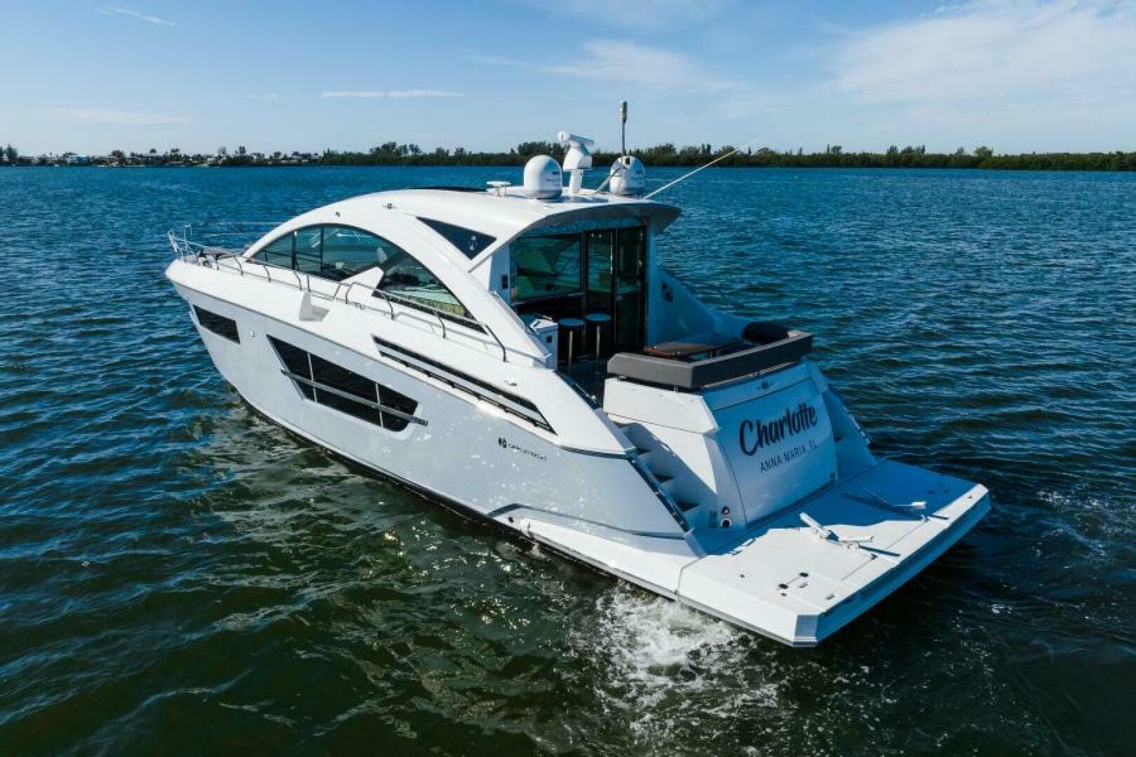 2019 Cruisers Yachts 60 Cantius — photo 76