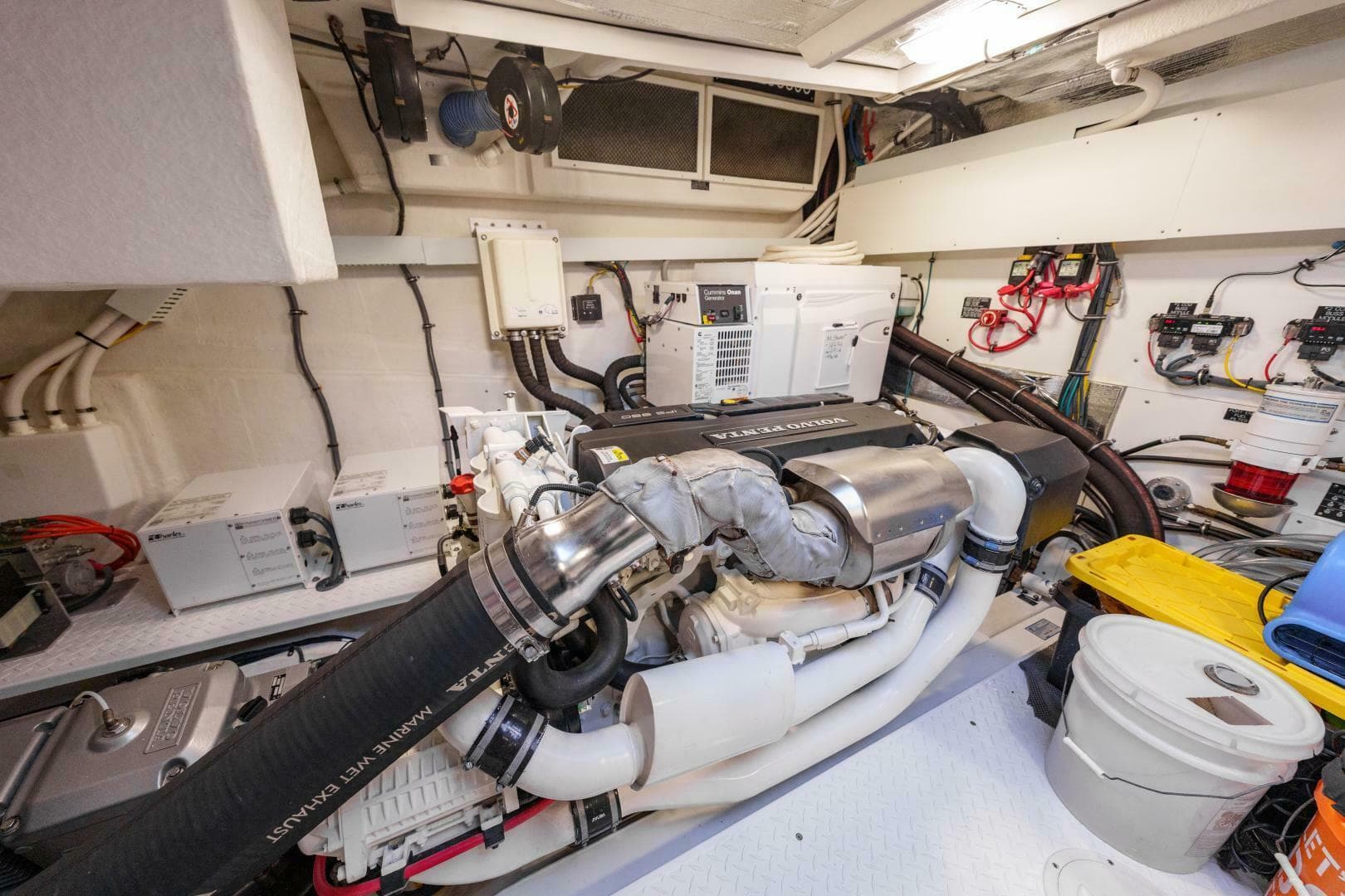 2019 Cruisers Yachts 60 Cantius — photo 53