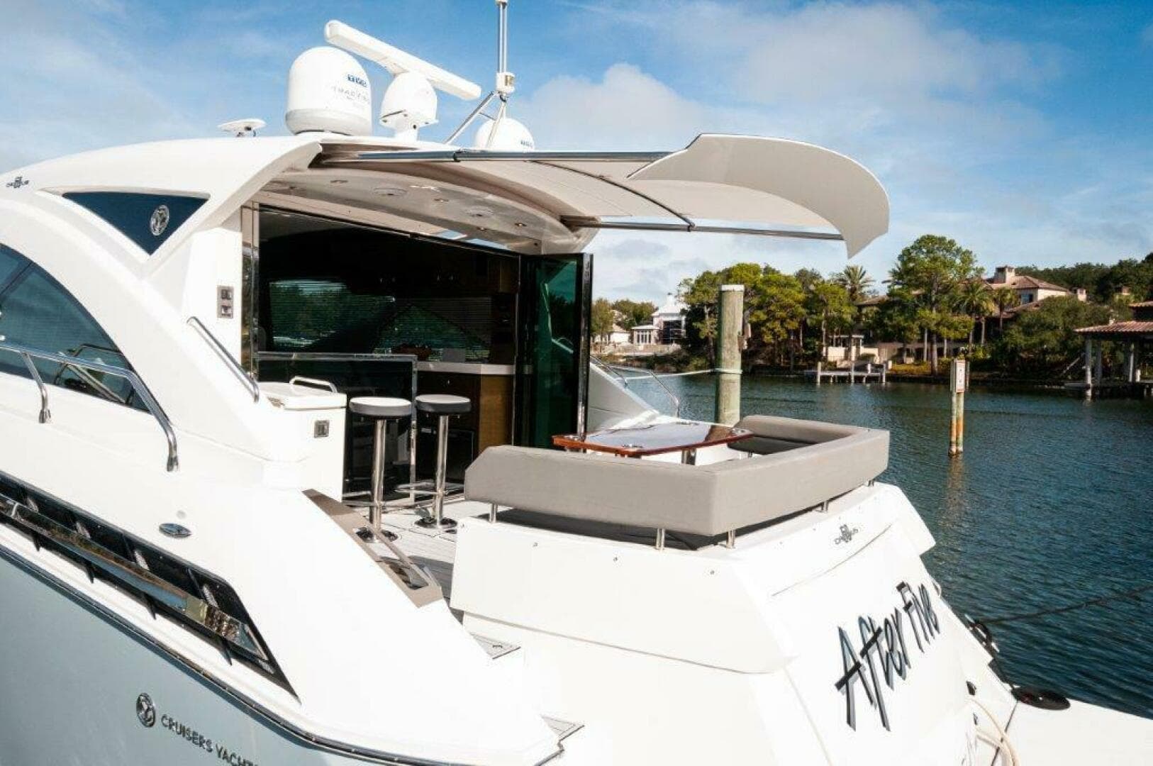 2019 Cruisers Yachts 60 Cantius — photo 49