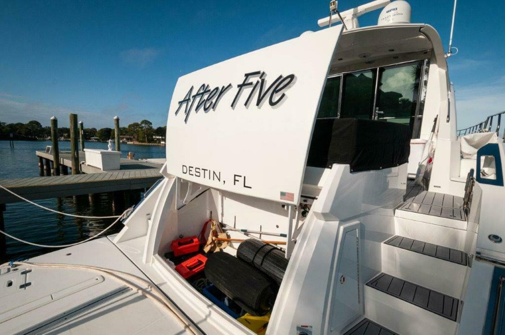 2019 Cruisers Yachts 60 Cantius — photo 61