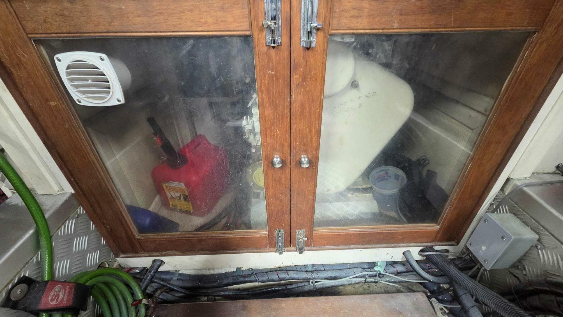 1997 Grand Banks 49 Classic — photo 76