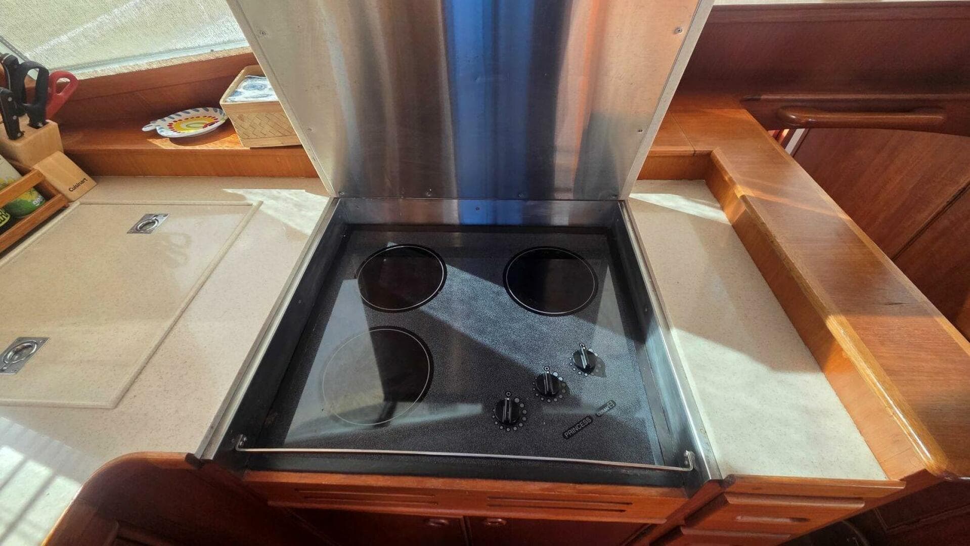 1997 Grand Banks 49 Classic — photo 31