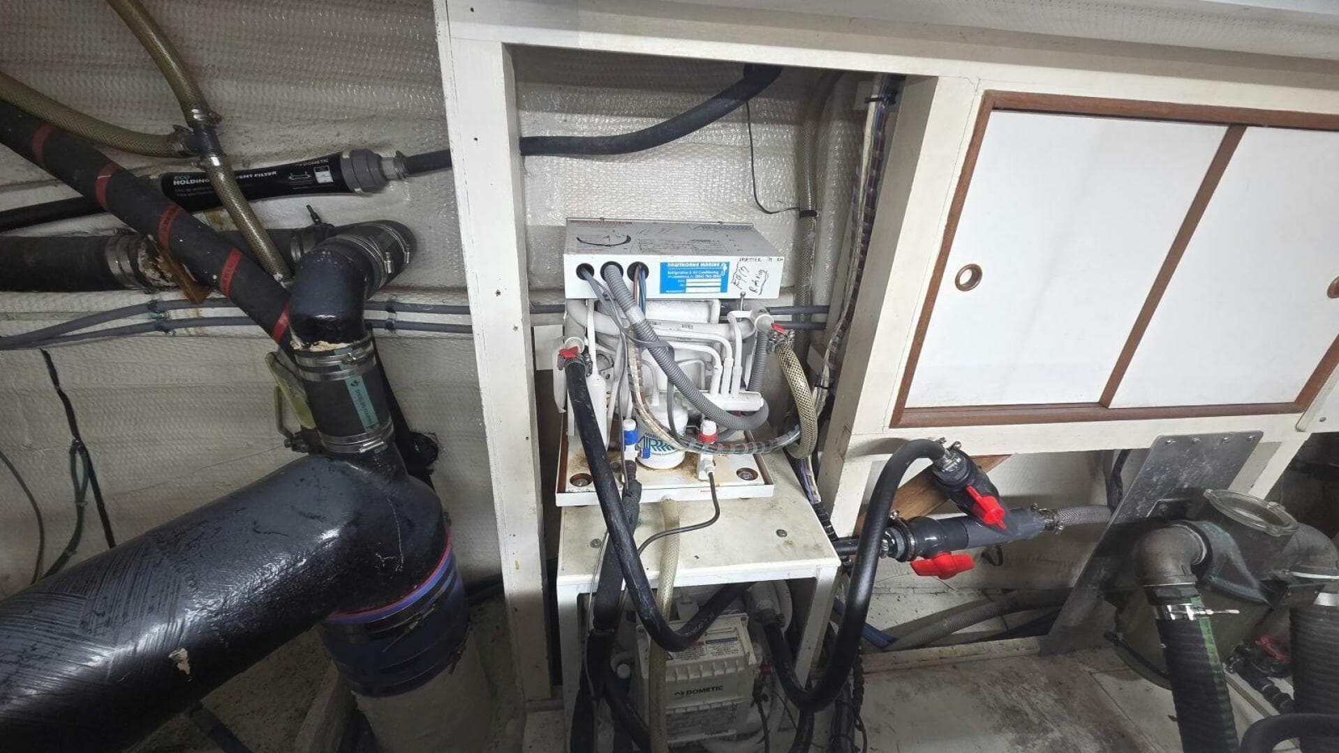 1997 Grand Banks 49 Classic — photo 70