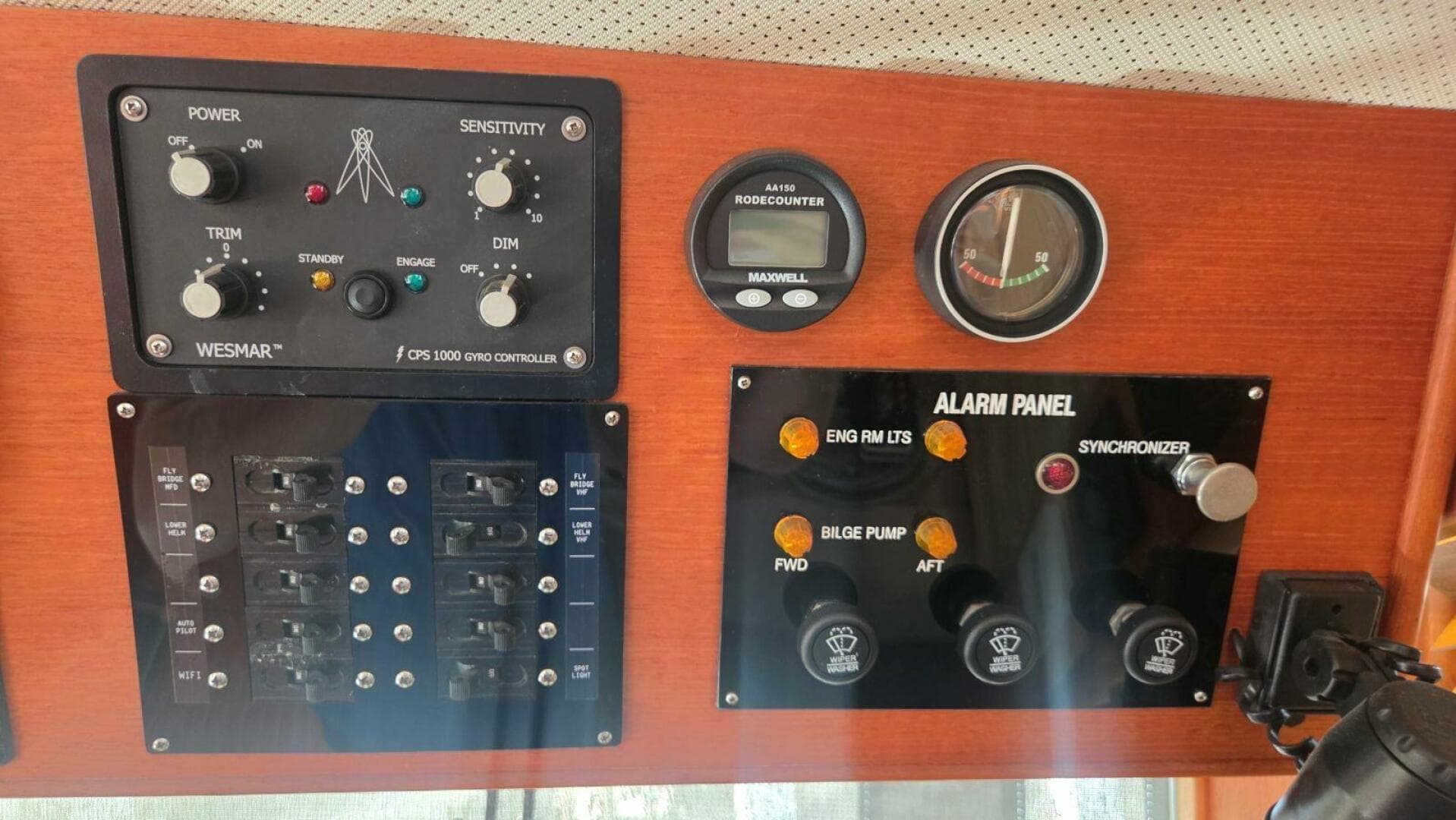 1997 Grand Banks 49 Classic — photo 41