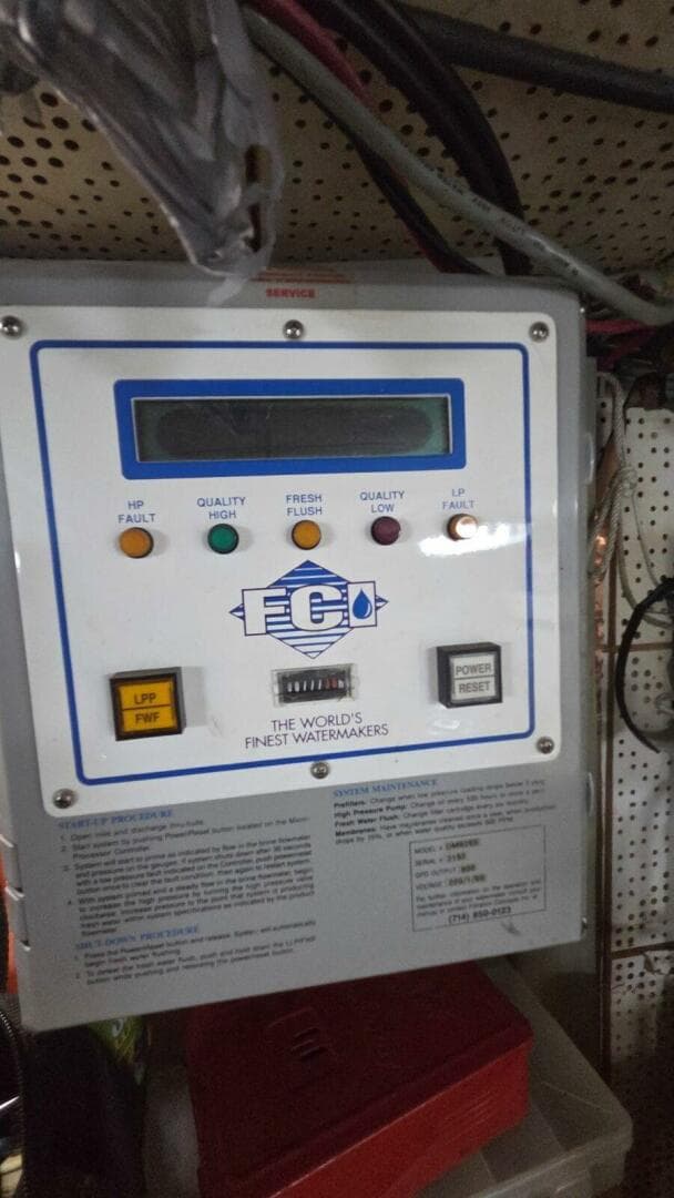 1987 Defever 48 Tri Cabin — photo 83