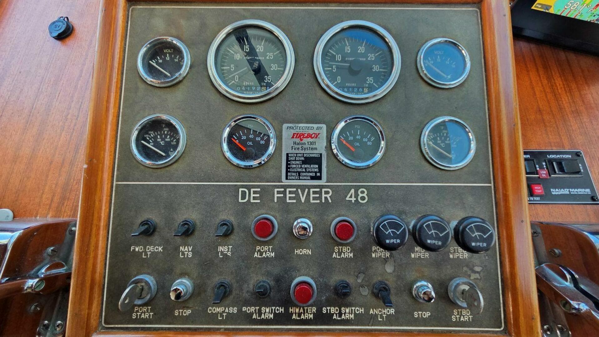 1987 Defever 48 Tri Cabin — photo 37