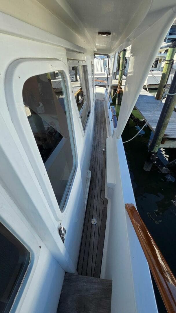 1987 Defever 48 Tri Cabin — photo 18