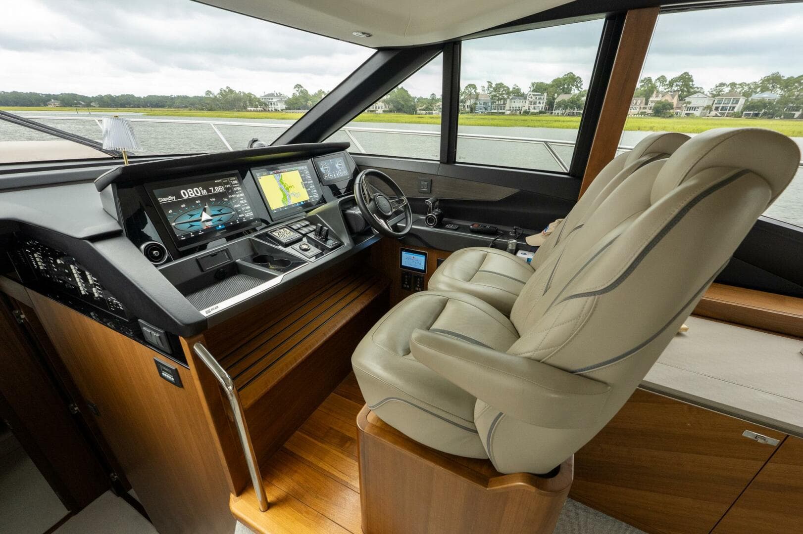 2021 Princess S62 — photo 47