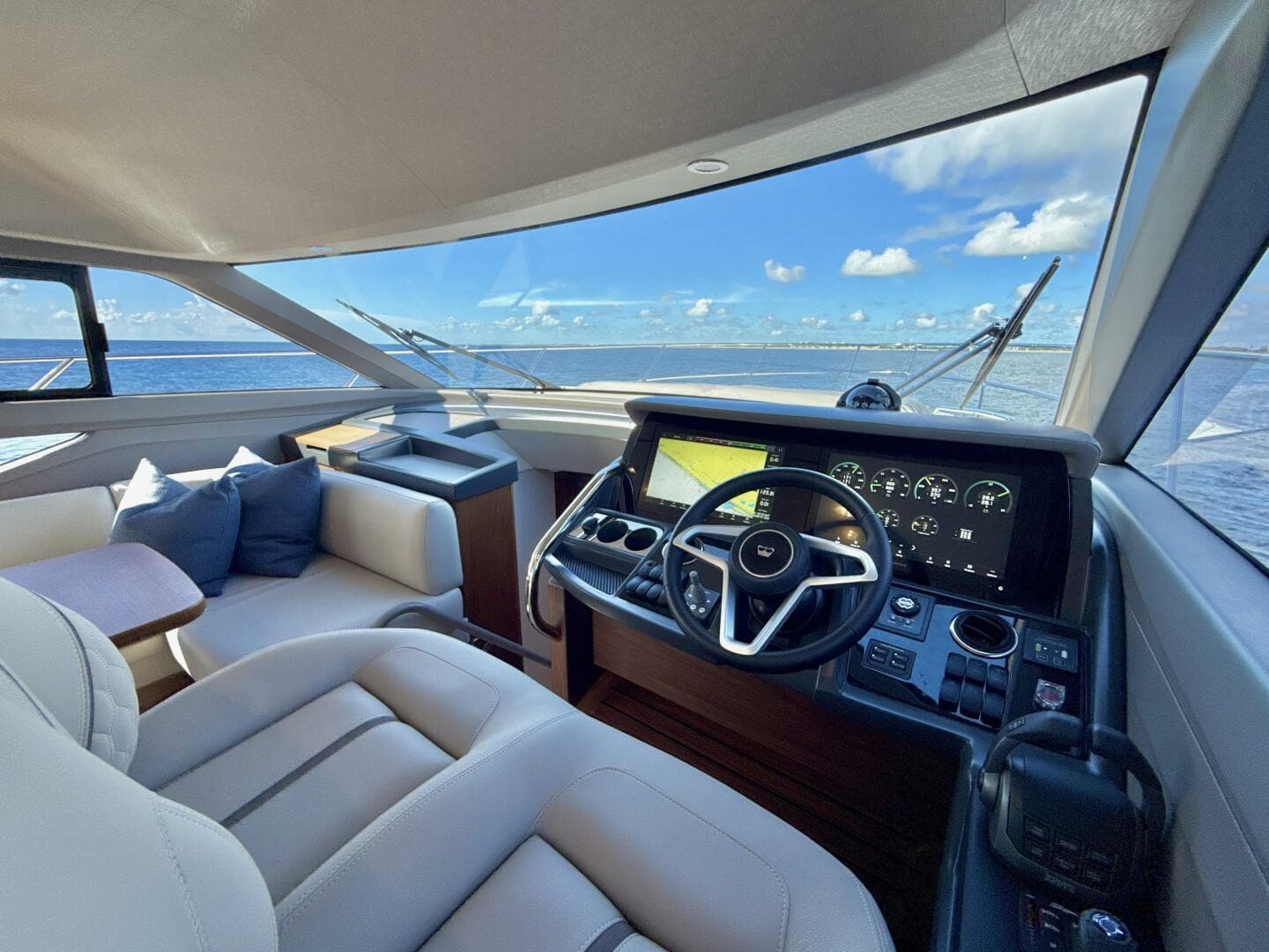 2026 Princess F50 — photo 19