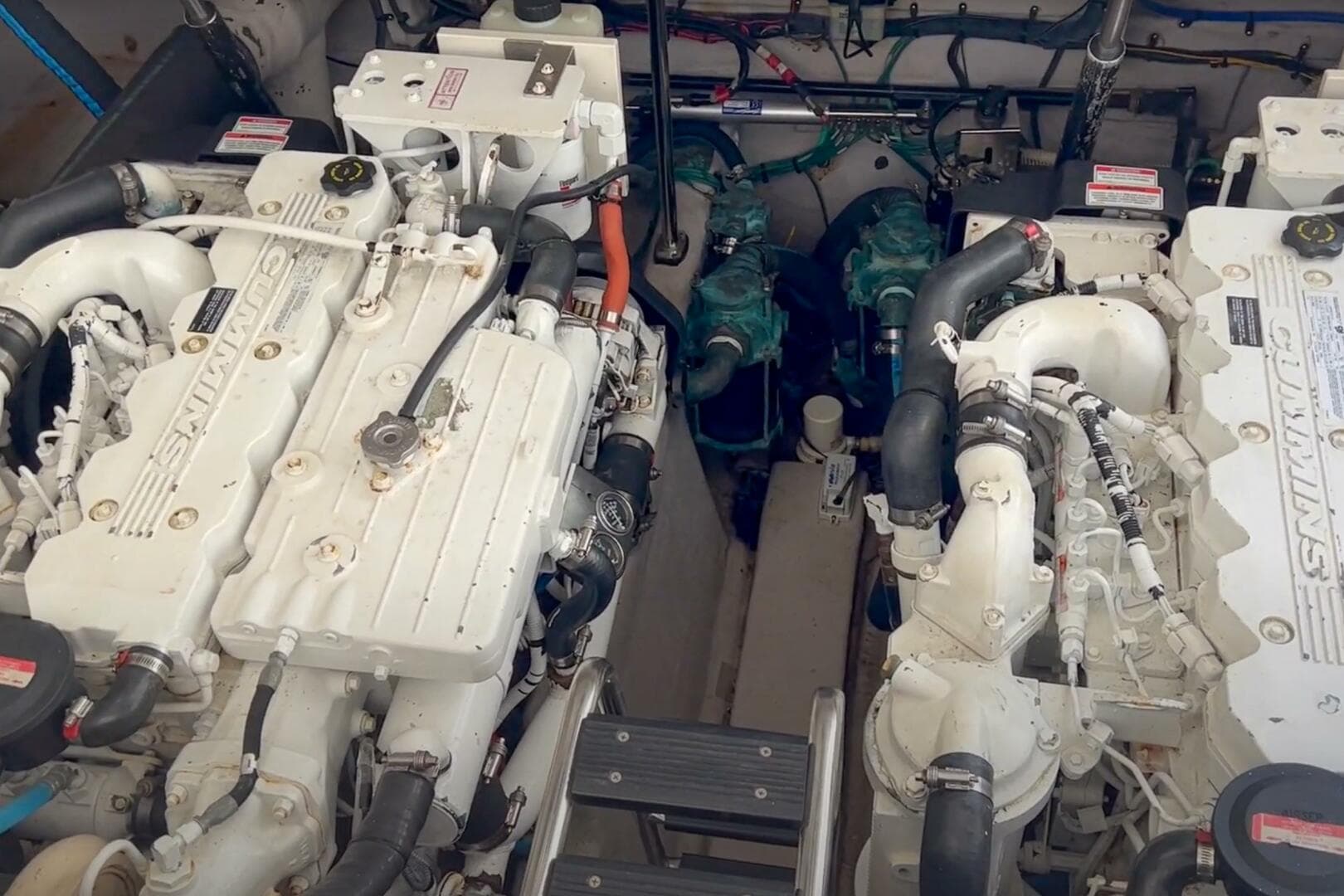 2007 Sea Ray 400 Sundancer — photo 30