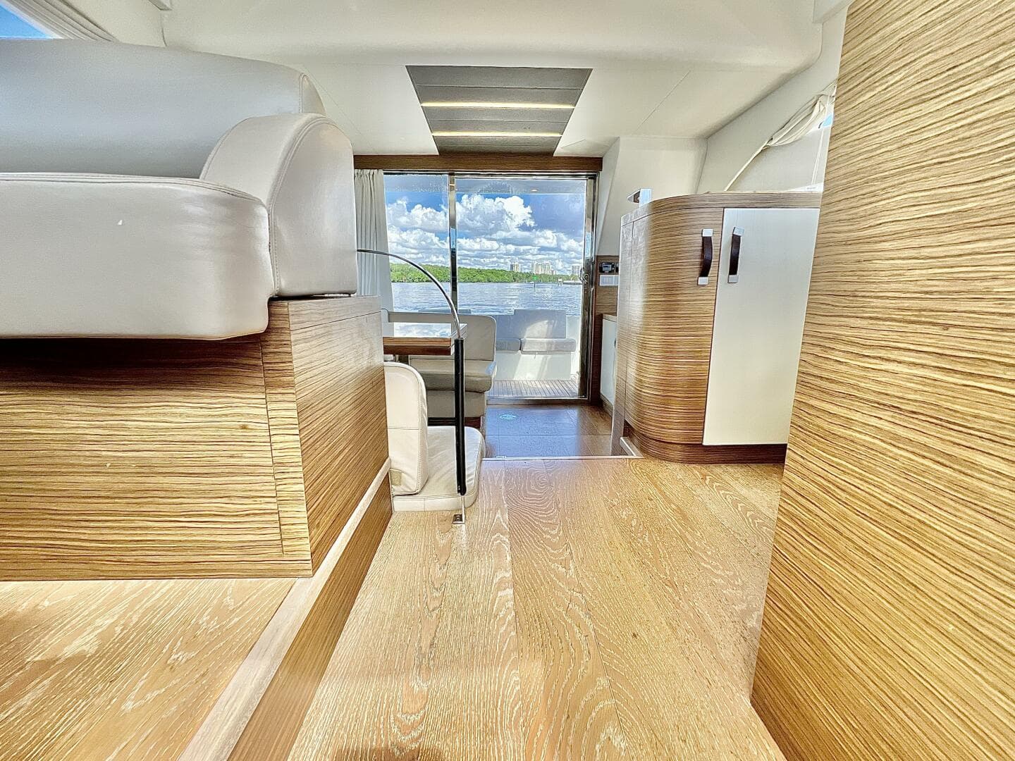 2014 Rodman Muse 44 — photo 11