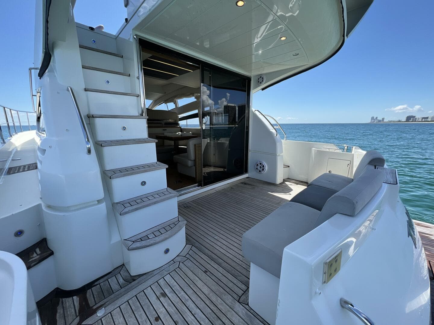 2014 Rodman Muse 44 — photo 22