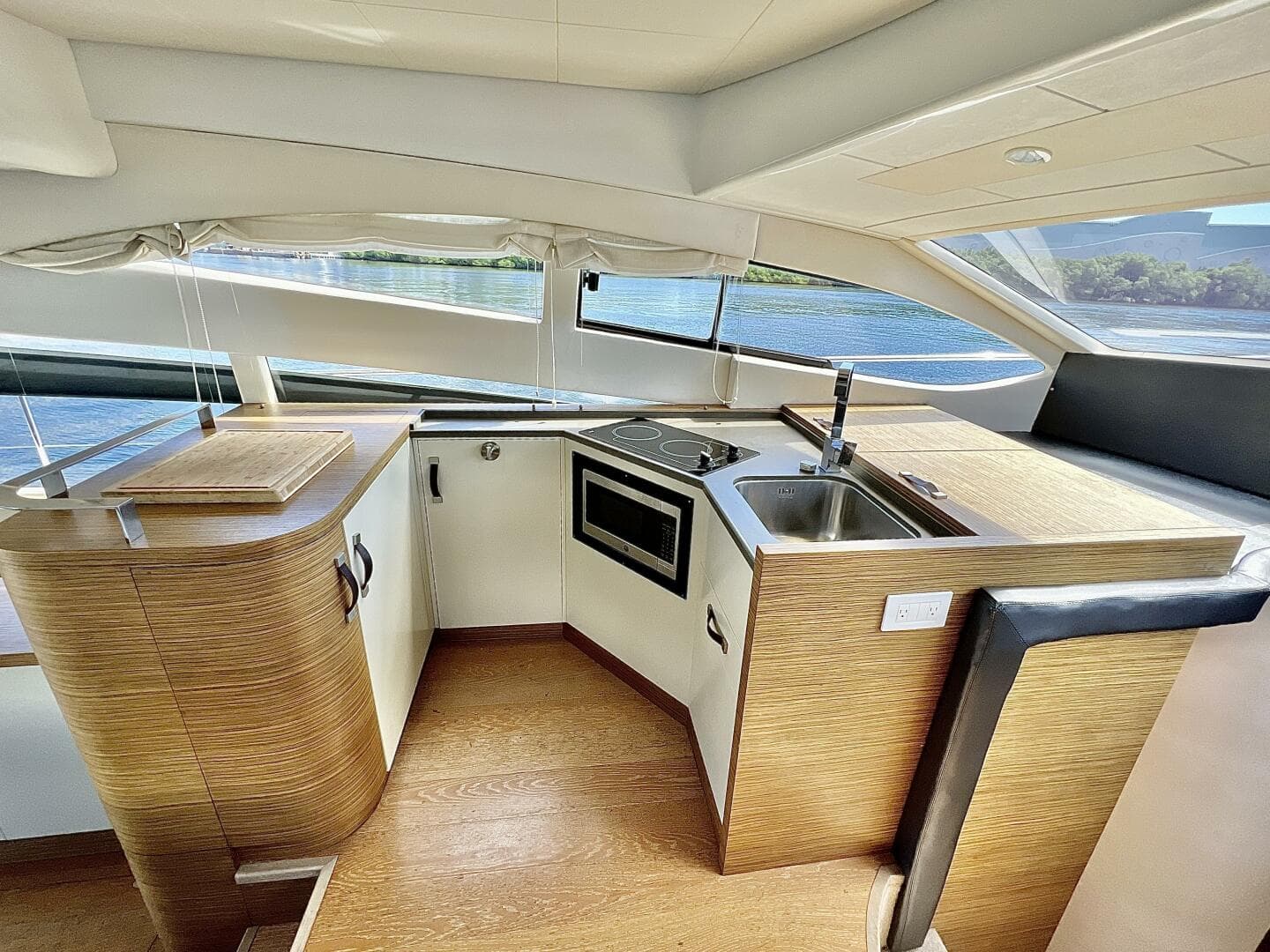 2014 Rodman Muse 44 — photo 14