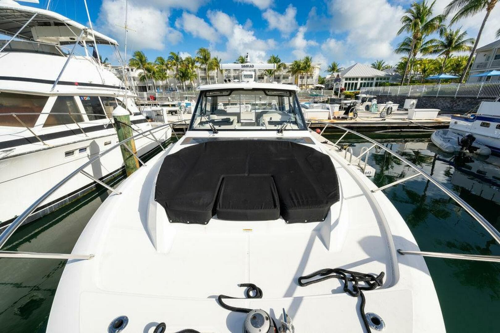 2023 Boston Whaler 405 Conquest — photo 20