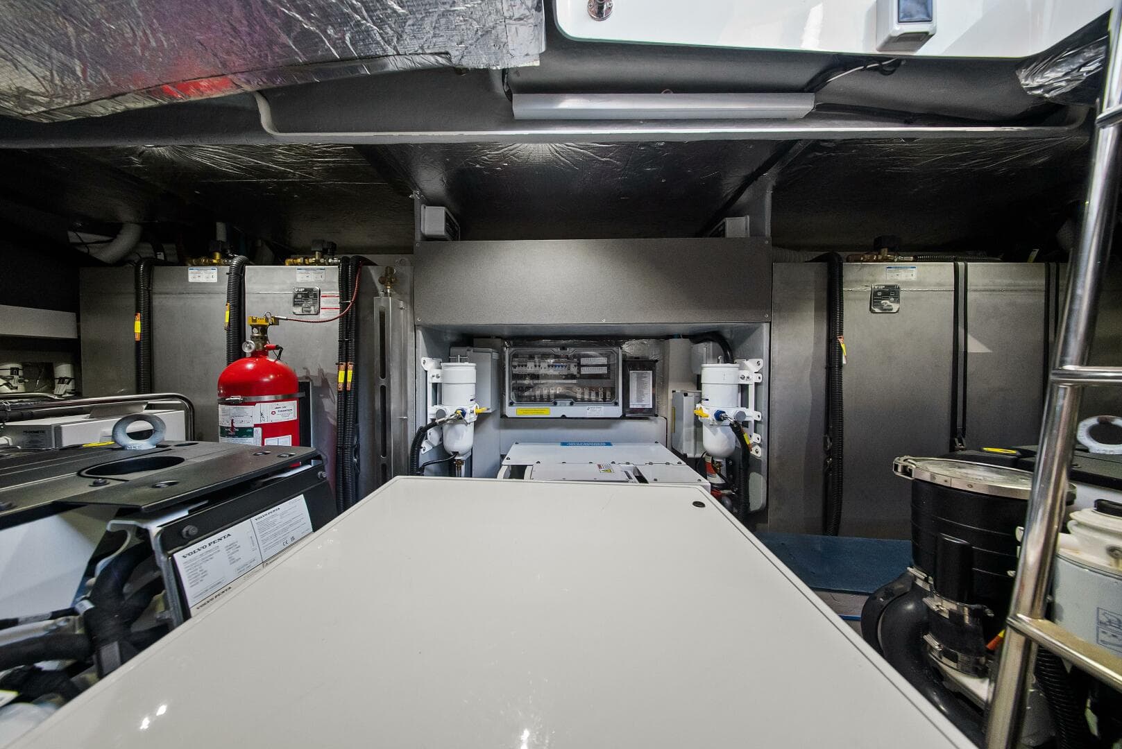 2025 Absolute 48 Navetta — photo 54