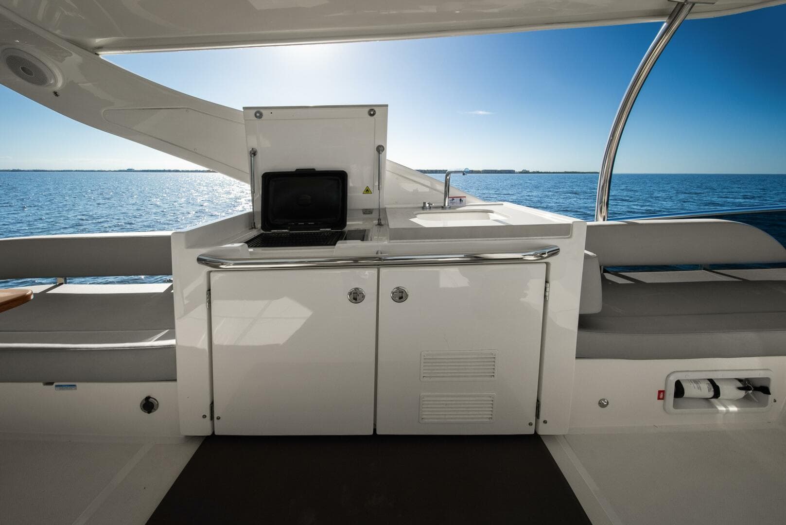 2025 Absolute 48 Navetta — photo 39