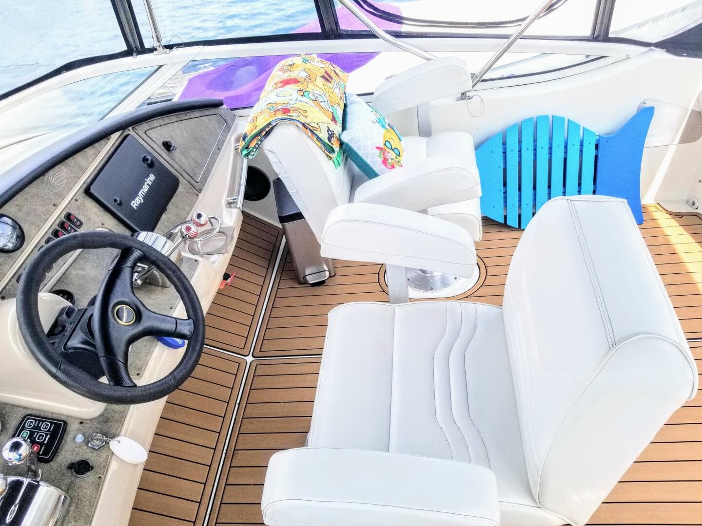 2005 Carver 36 Sedan — photo 20