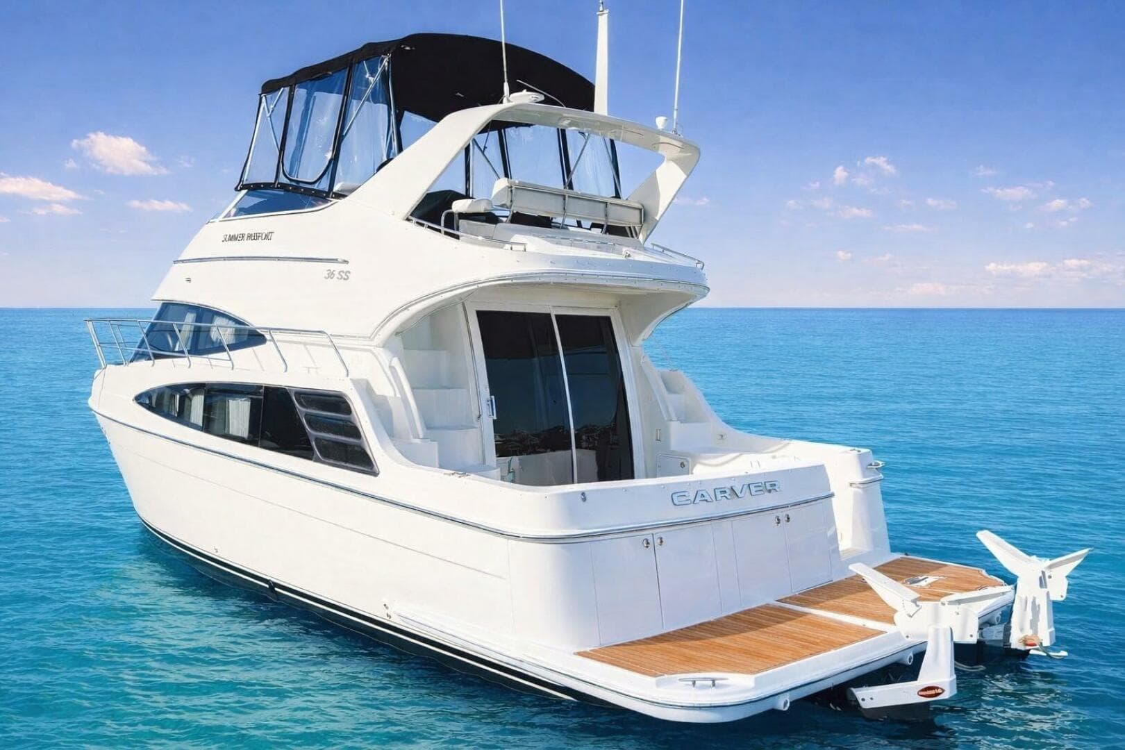 2005 Carver 36 Sedan — photo 2