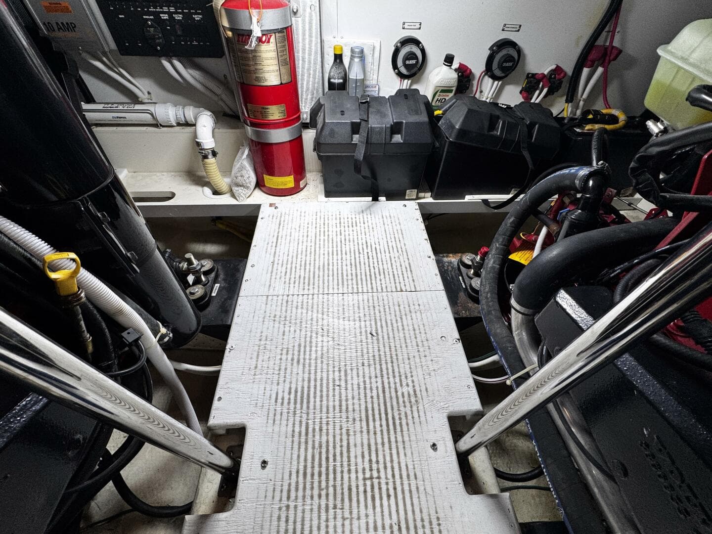 2005 Carver 36 Sedan — photo 29