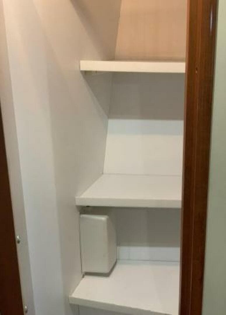 2005 Carver 36 Sedan — photo 21