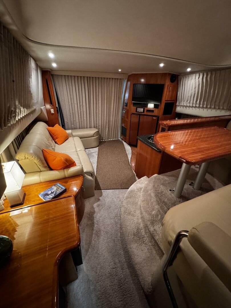 2005 Carver 36 Sedan — photo 13