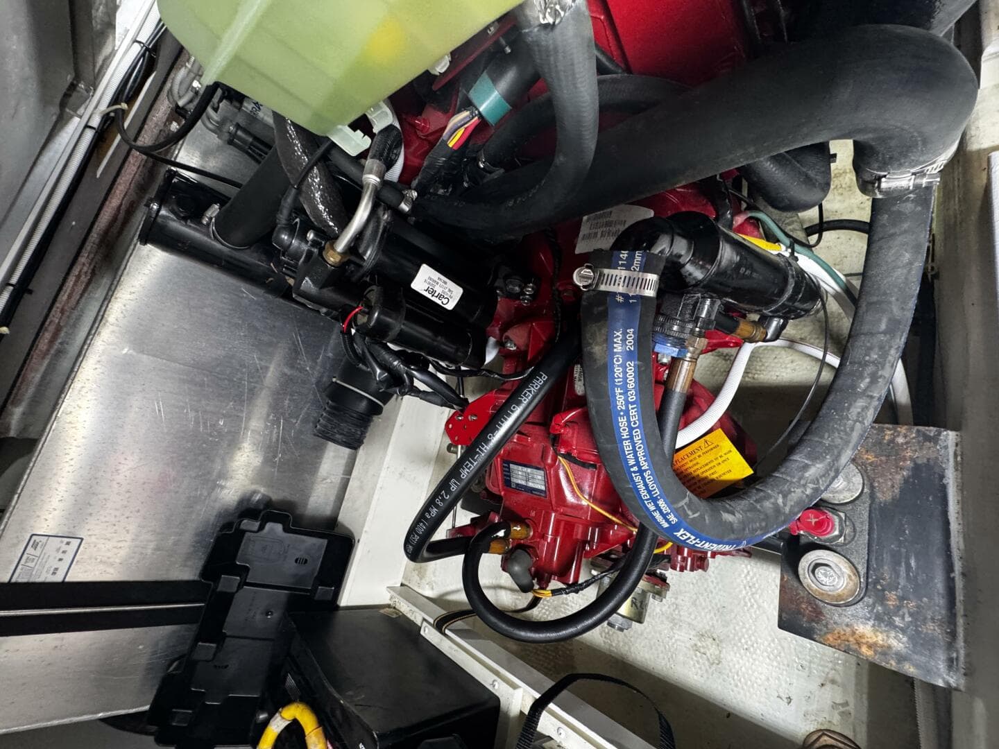 2005 Carver 36 Sedan — photo 32