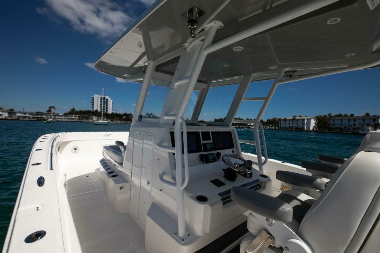 2021 Invincible 35 Catamaran — photo 11