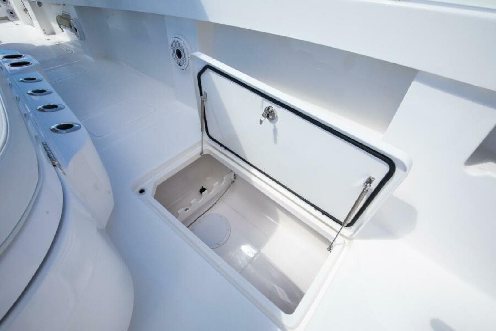 2021 Invincible 35 Catamaran — photo 16