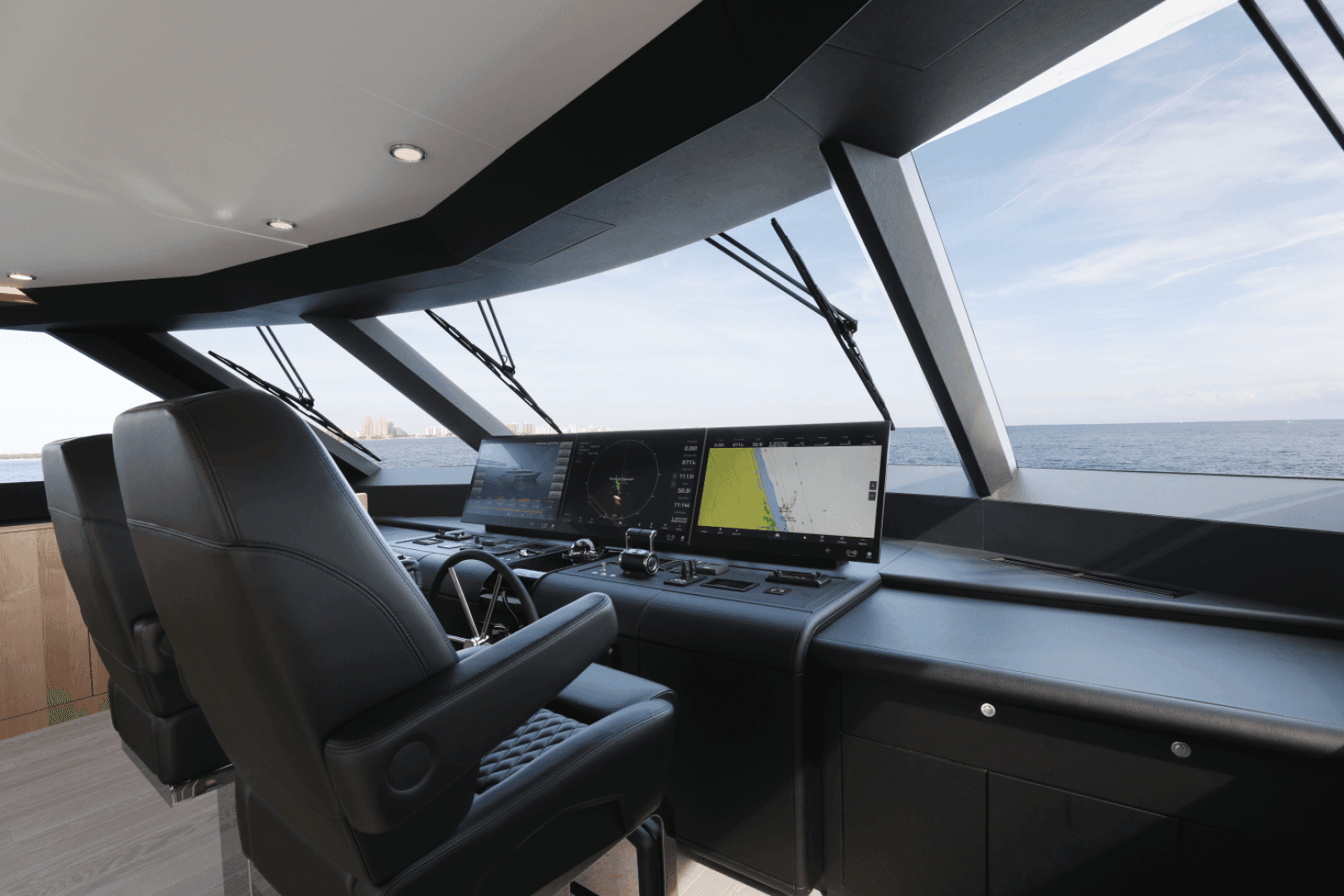 2025 Ocean Alexander 28L — photo 17