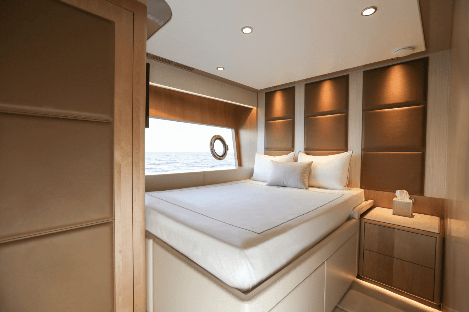 2025 Ocean Alexander 28L — photo 39