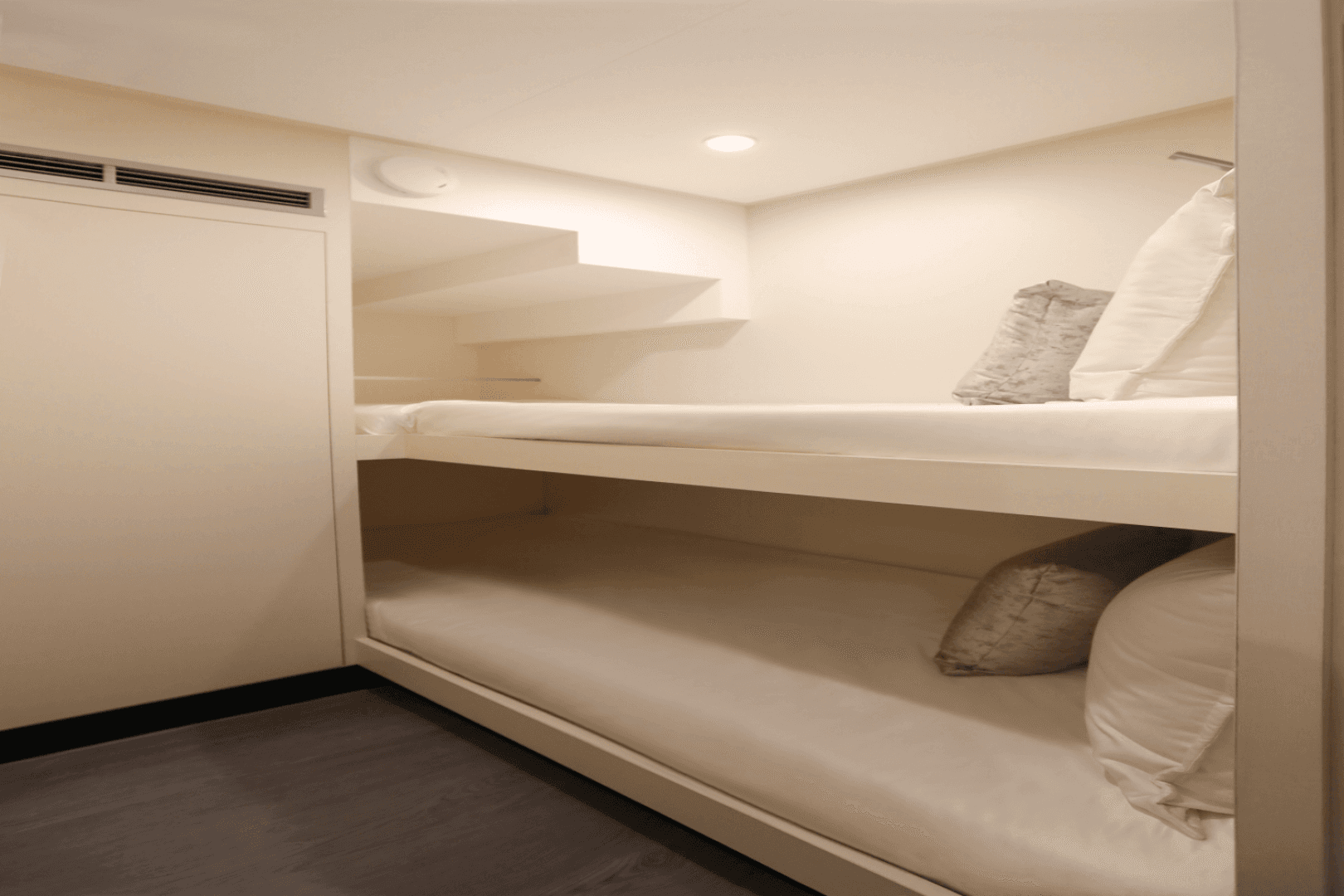 2025 Ocean Alexander 28L — photo 52