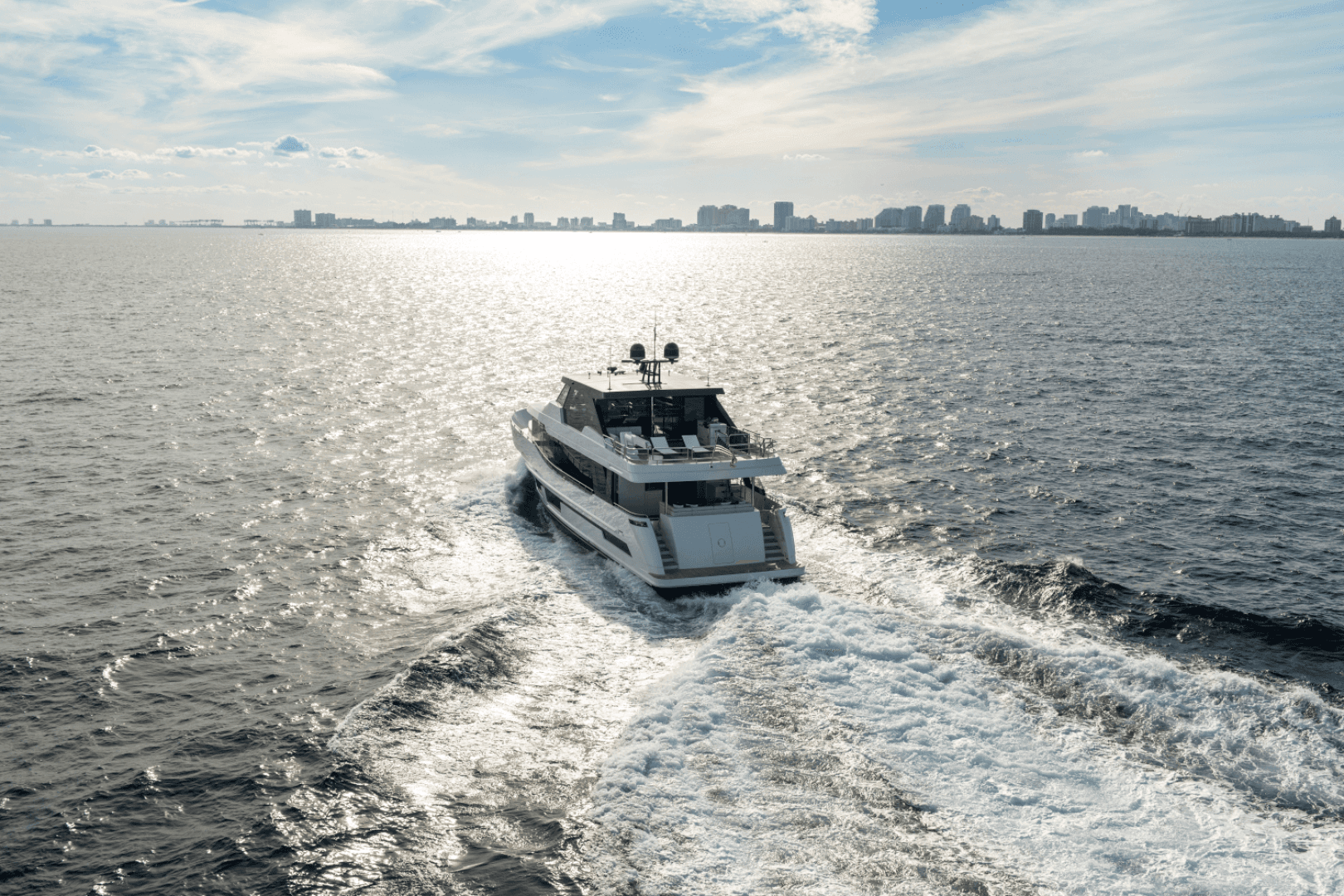 2025 Ocean Alexander 28L — photo 3
