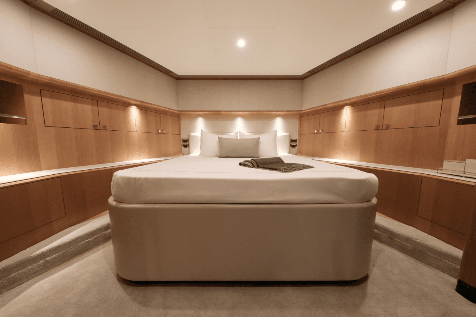 2025 Ocean Alexander 28L — photo 37