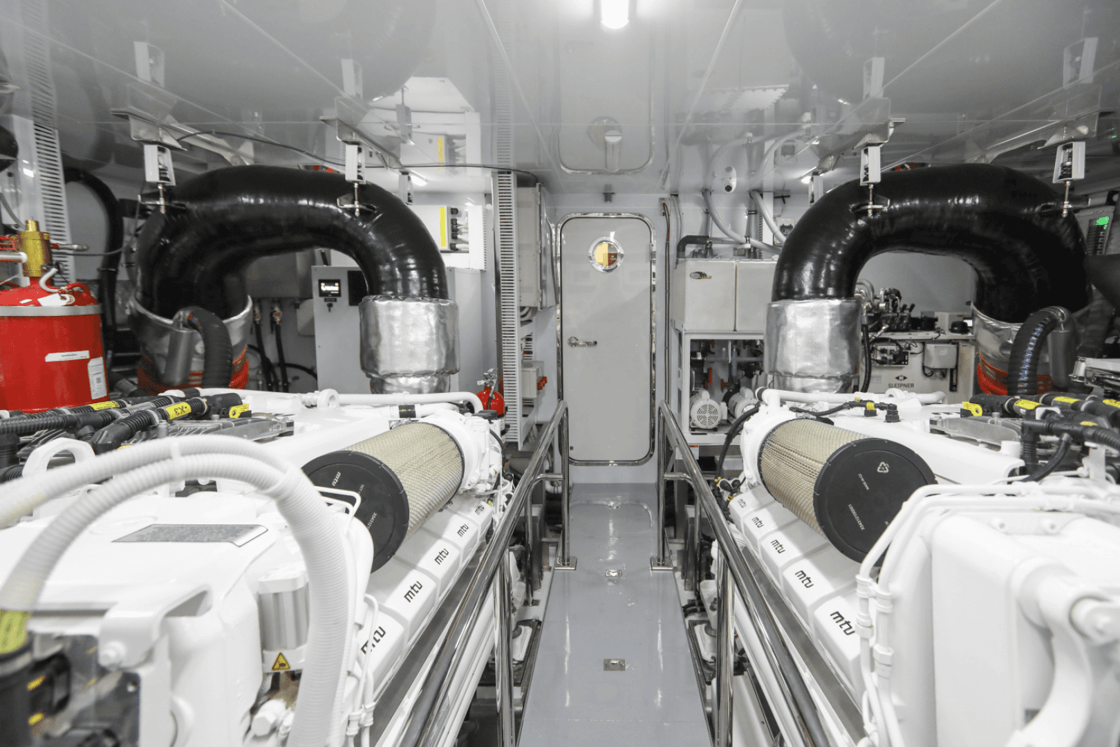 2025 Ocean Alexander 28L — photo 44