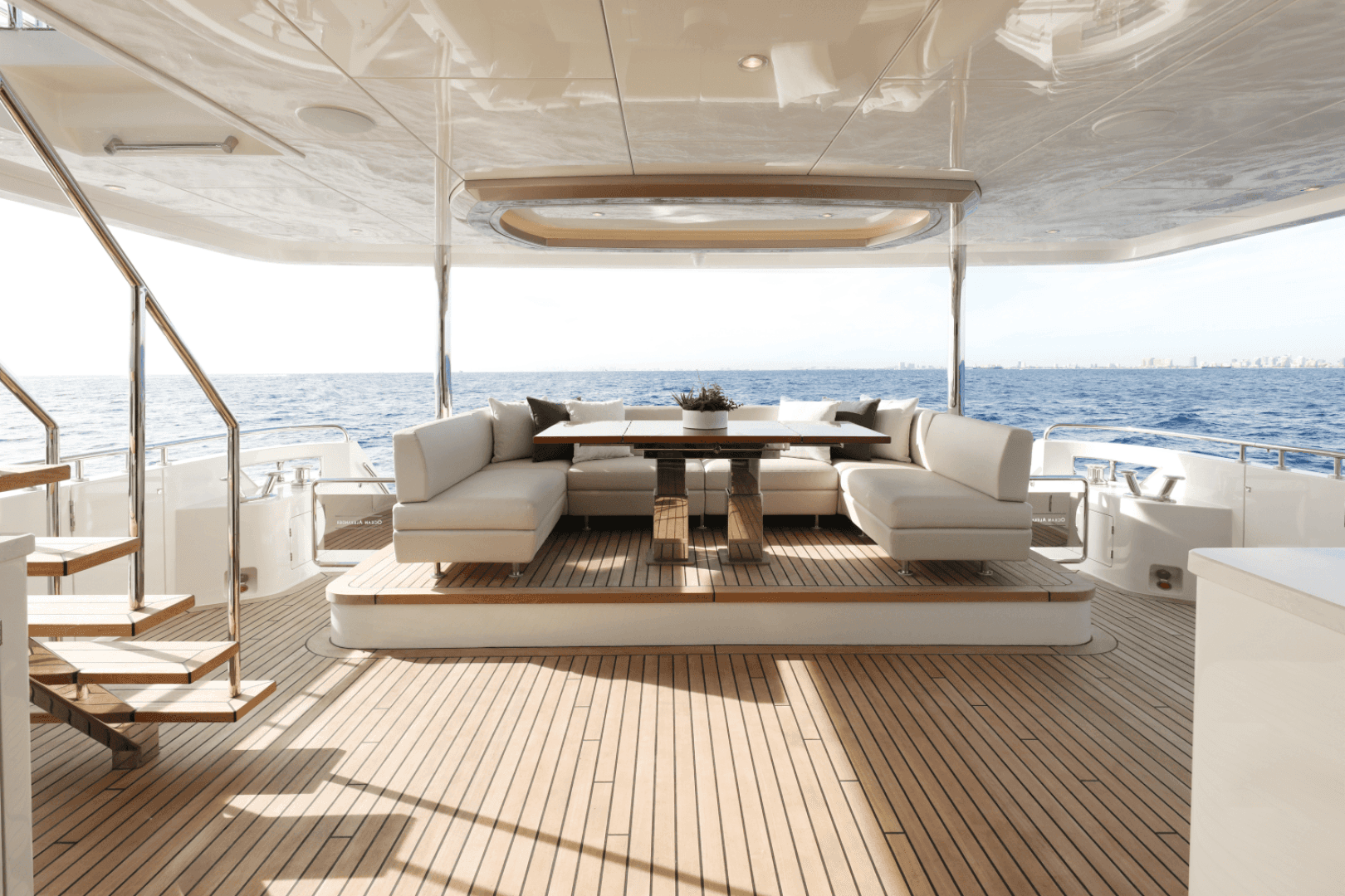2025 Ocean Alexander 28L — photo 12
