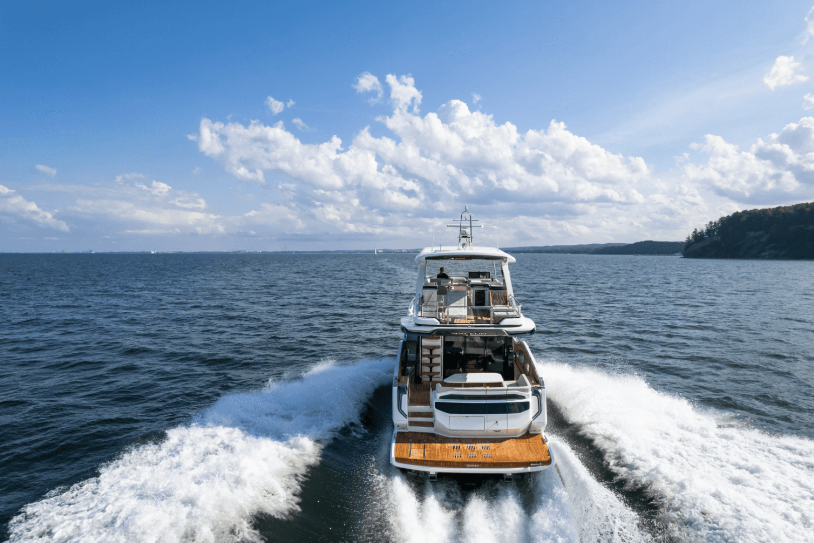 2025 Galeon 560 Fly — photo 7