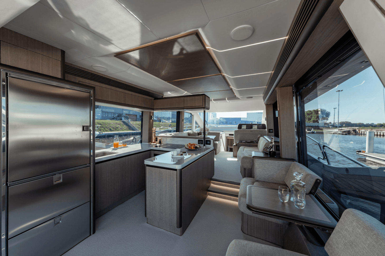 2025 Galeon 560 Fly — photo 17