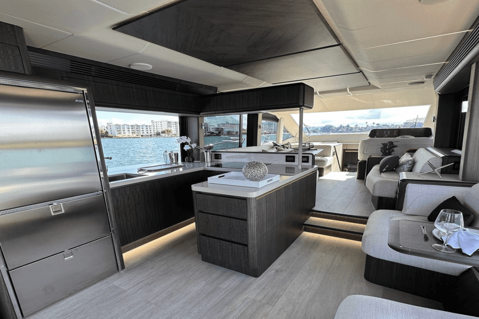 2025 Galeon 560 Fly — photo 57