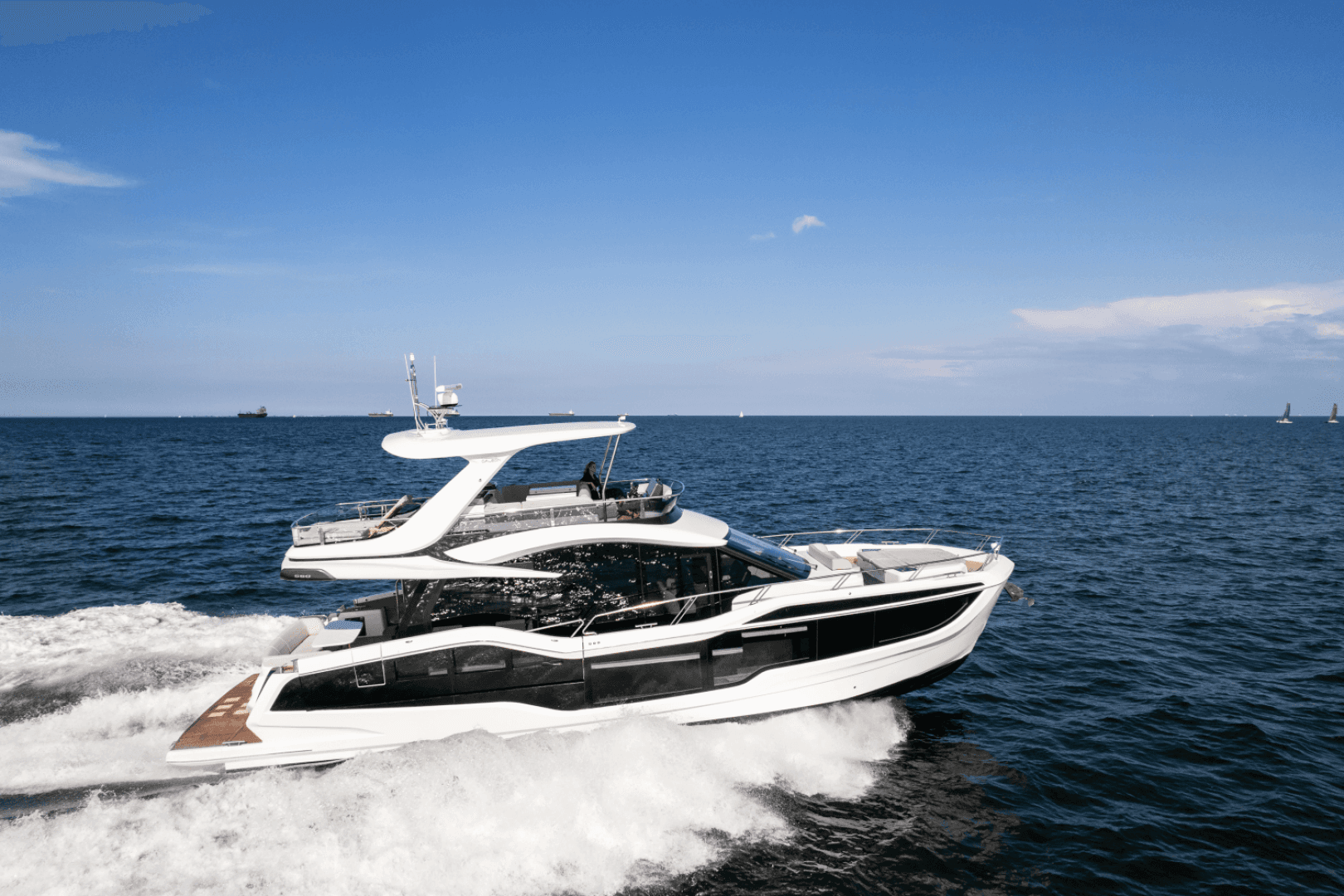 2025 Galeon 560 Fly — photo 11
