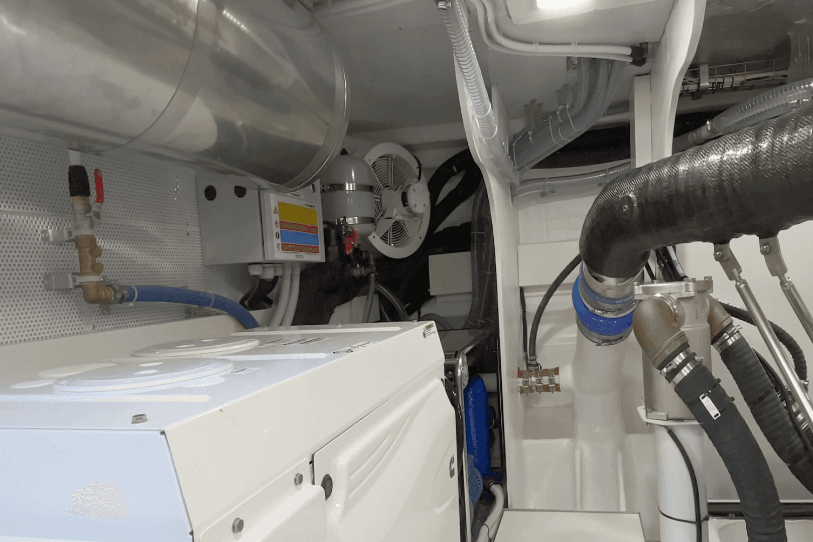 2025 Galeon 560 Fly — photo 59