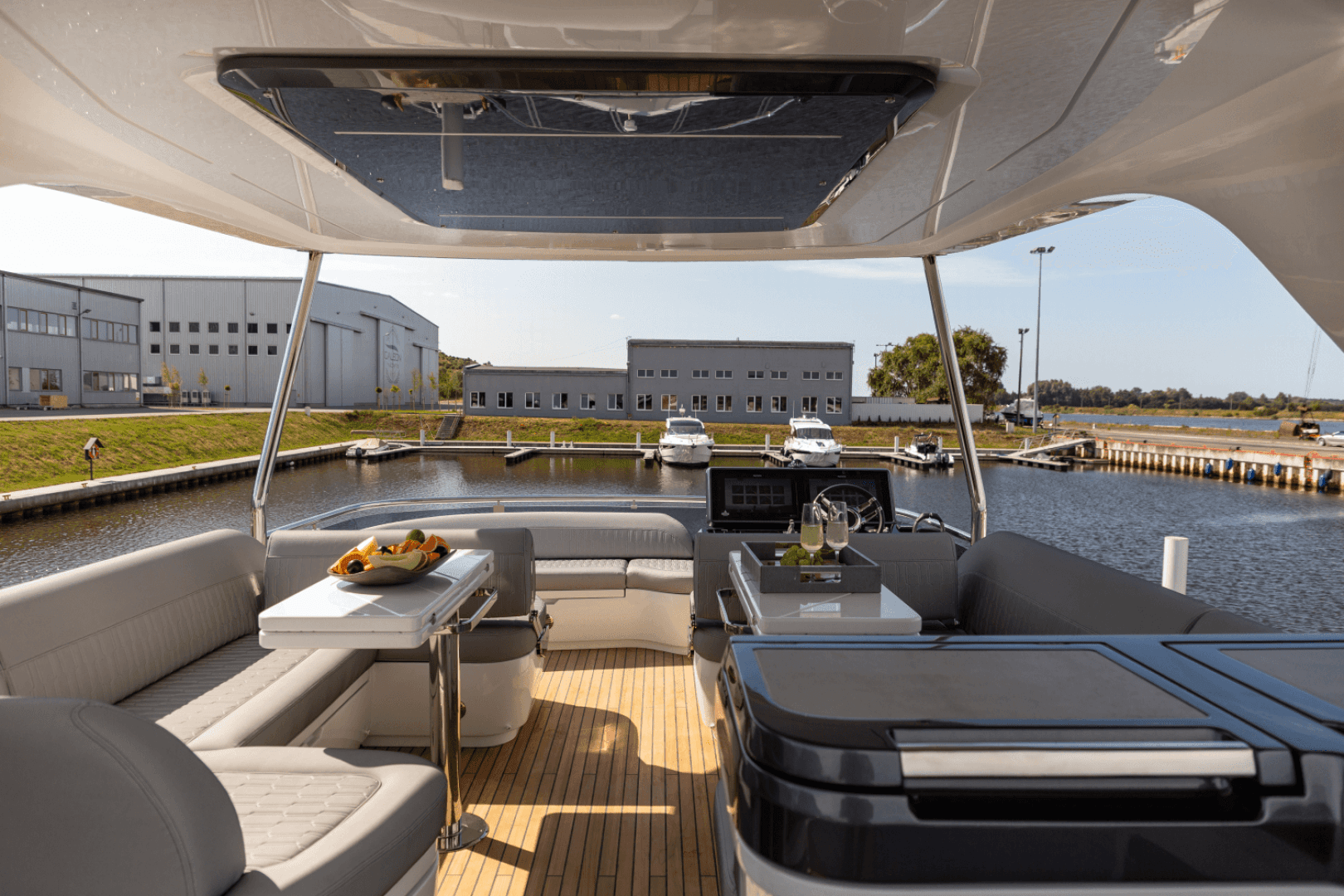 2025 Galeon 560 Fly — photo 69