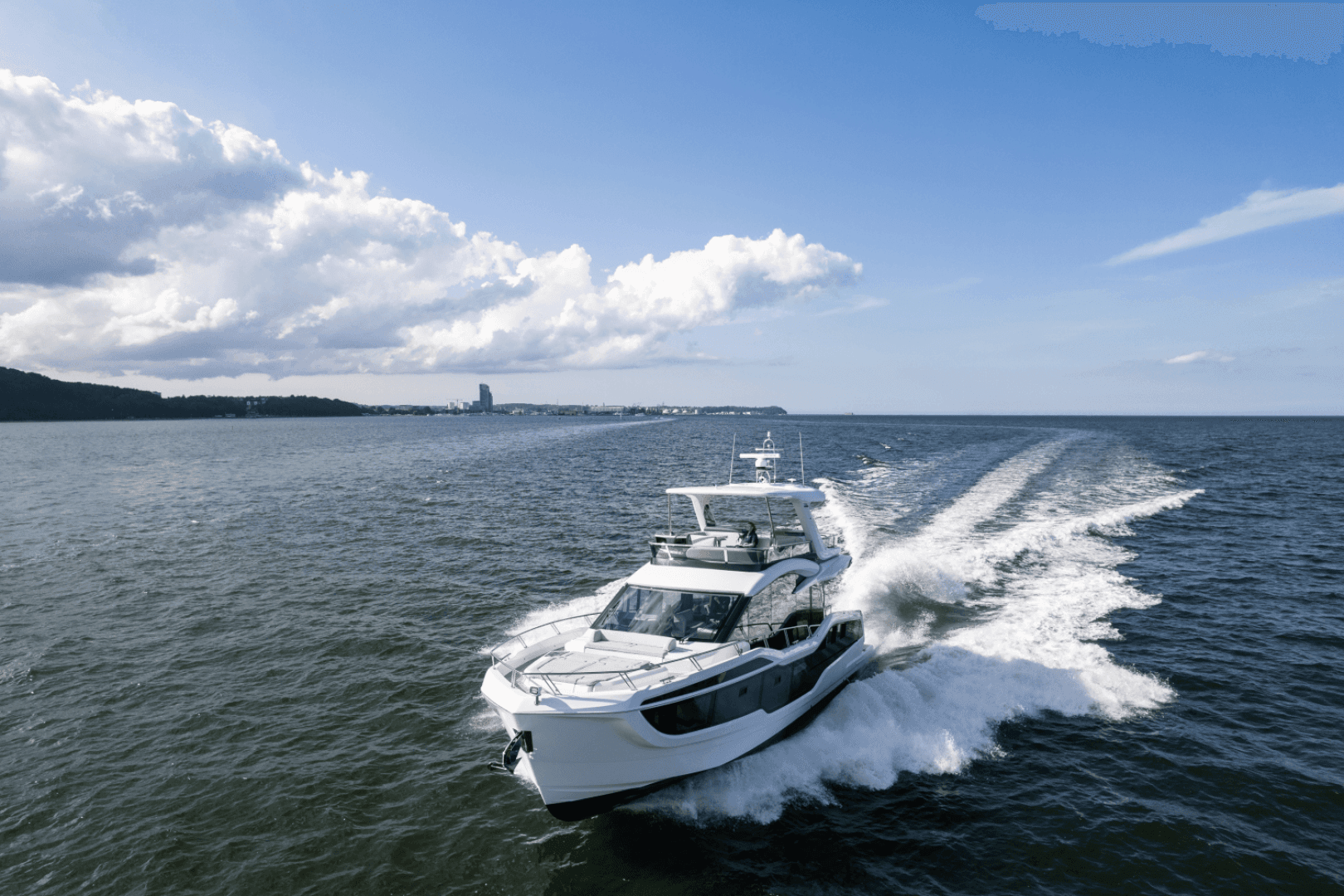 2025 Galeon 560 Fly — photo 5