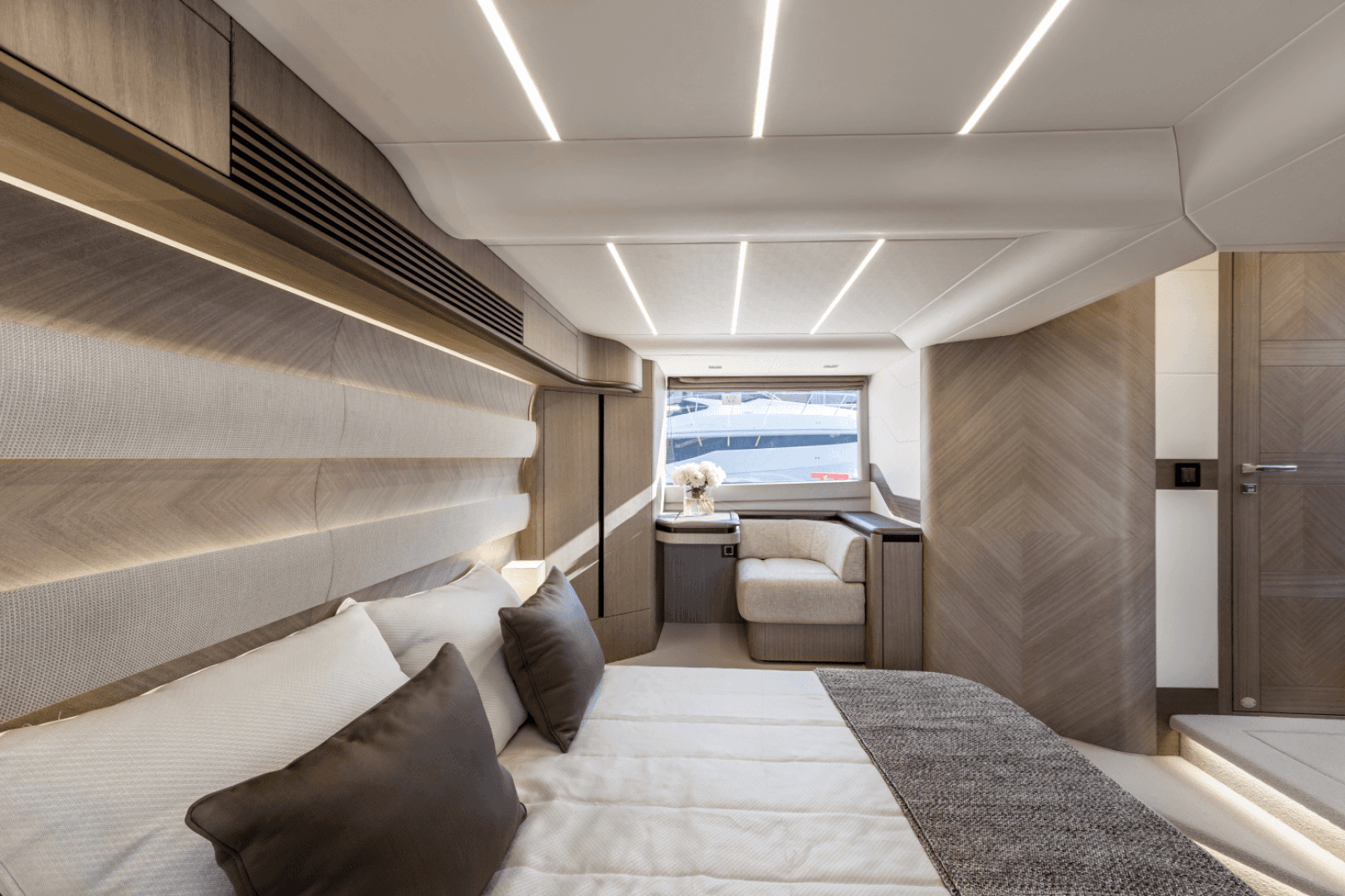 2025 Galeon 560 Fly — photo 33