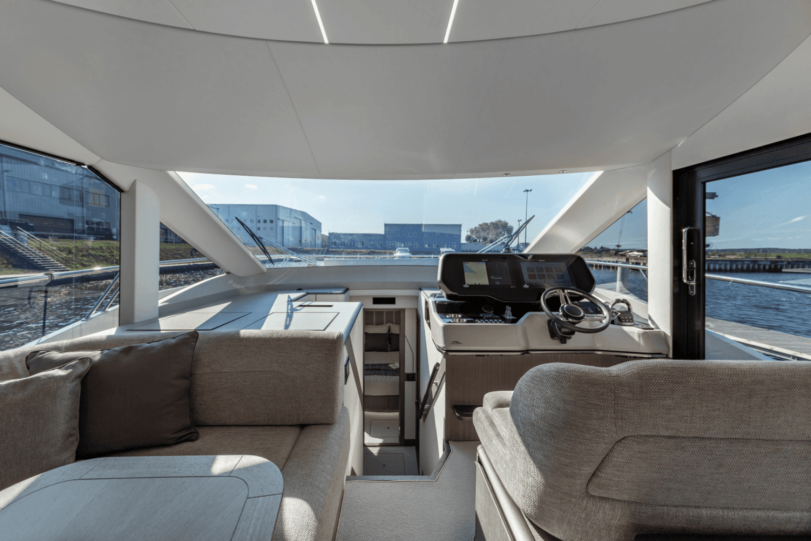 2025 Galeon 560 Fly — photo 23