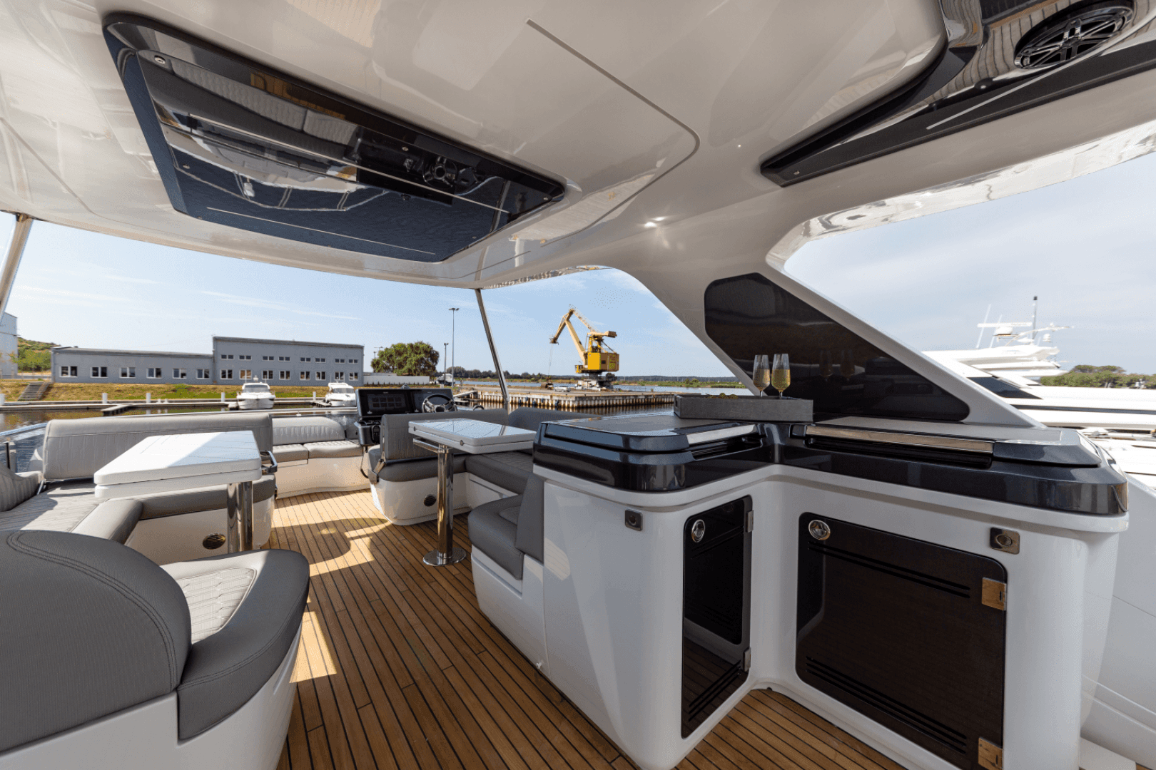 2025 Galeon 560 Fly — photo 65