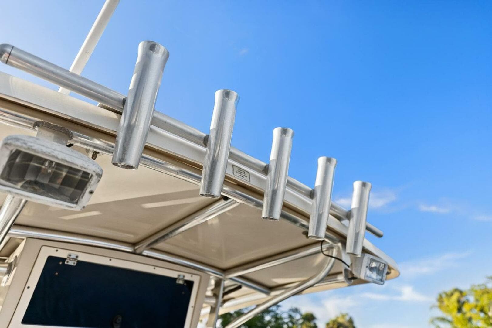 2011 Scout 245 Xsf — photo 20