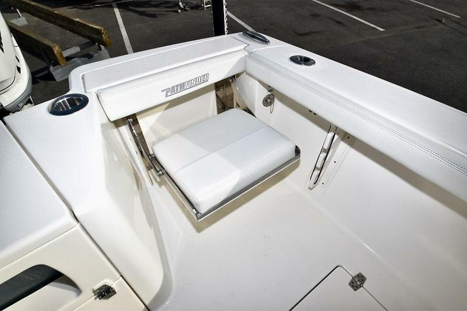 2023 Pathfinder 2700 — photo 41