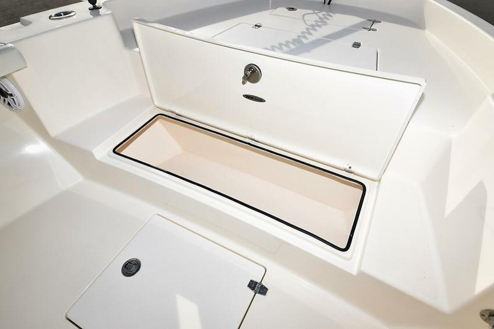 2023 Pathfinder 2700 — photo 13